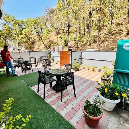 Bed and Breakfast Weekend Vibes Kasauli Exteriér fotografie
