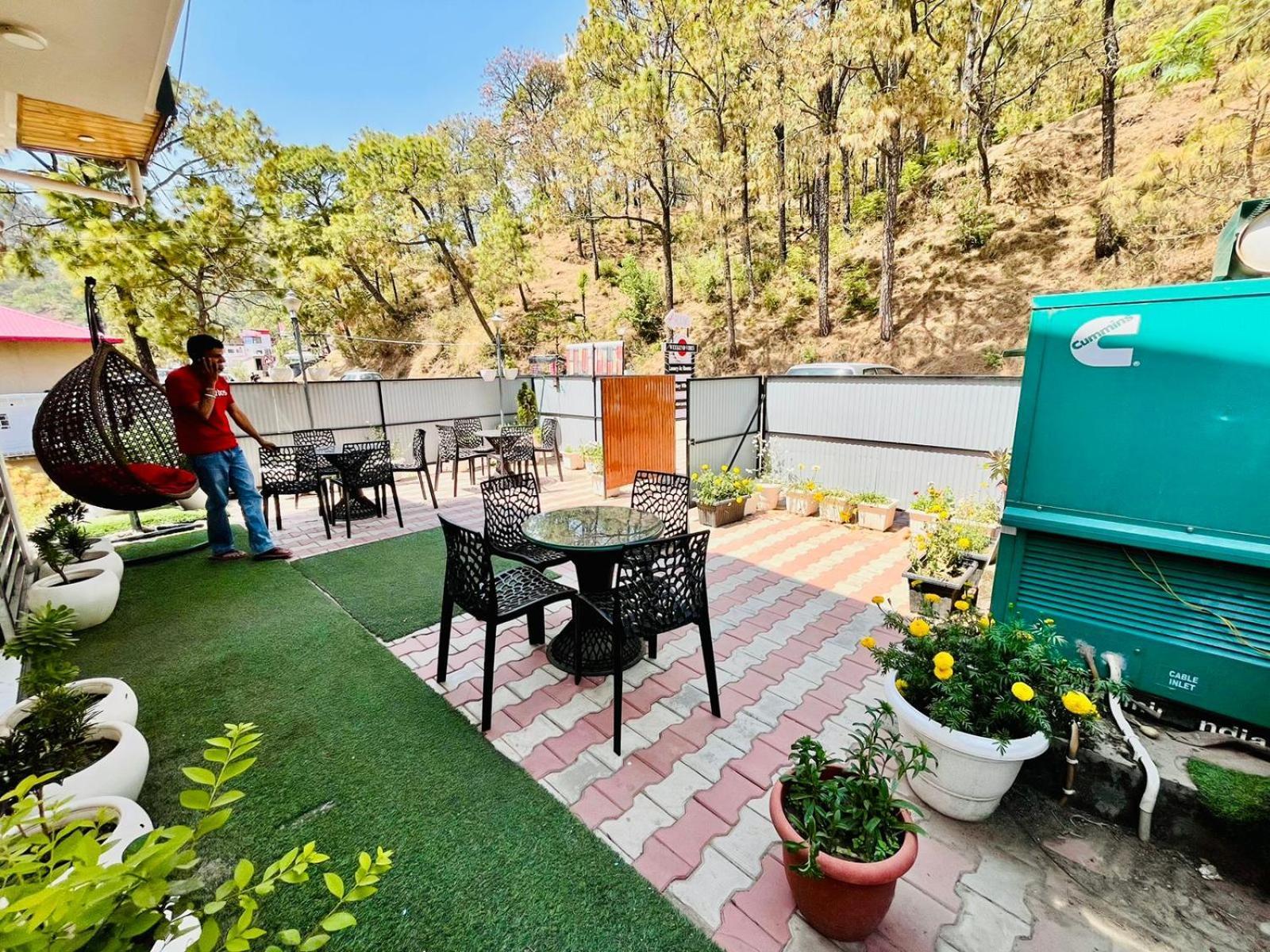 Bed and Breakfast Weekend Vibes Kasauli Exteriér fotografie
