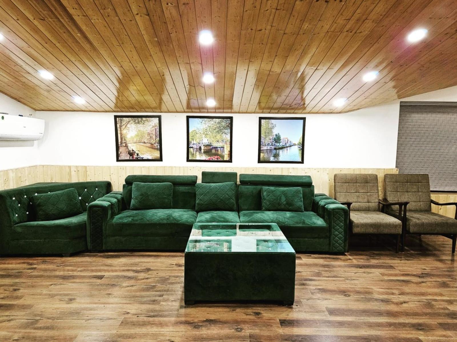 Bed and Breakfast Weekend Vibes Kasauli Exteriér fotografie